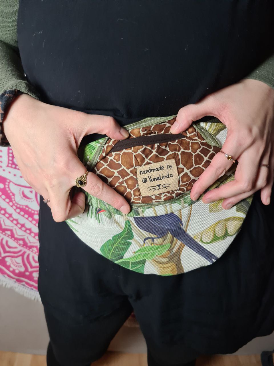 Bauchtasche mit 2 Fächern