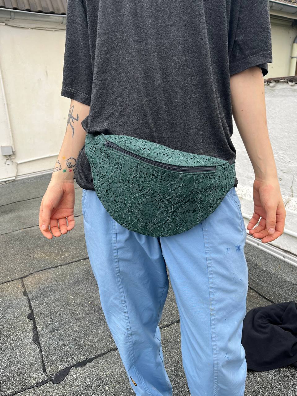 Große Bauchtasche Spitze