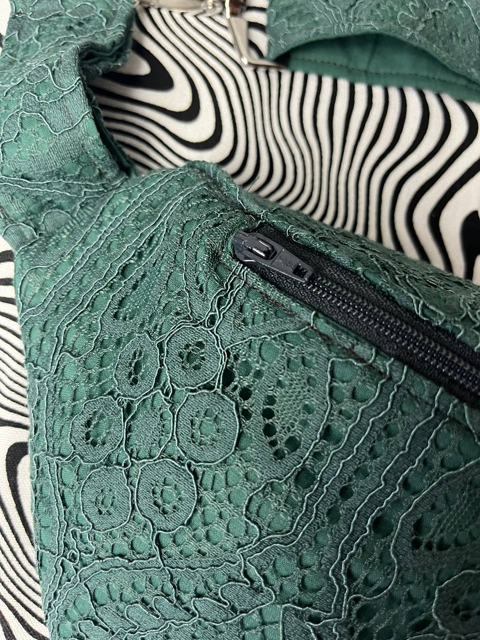 Große Bauchtasche Spitze