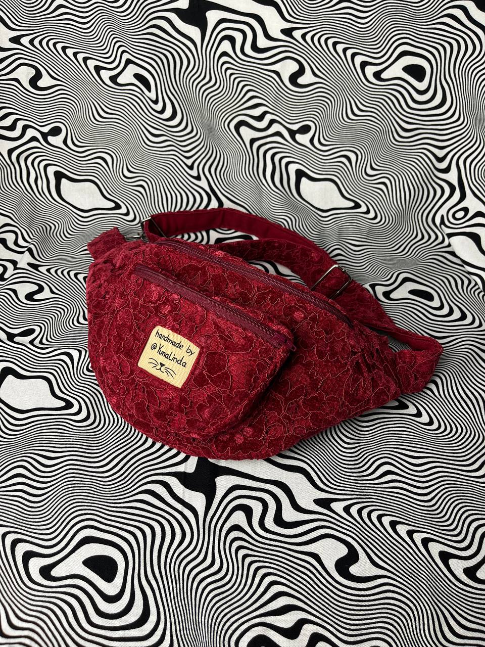 Große Bauchtasche Spitze