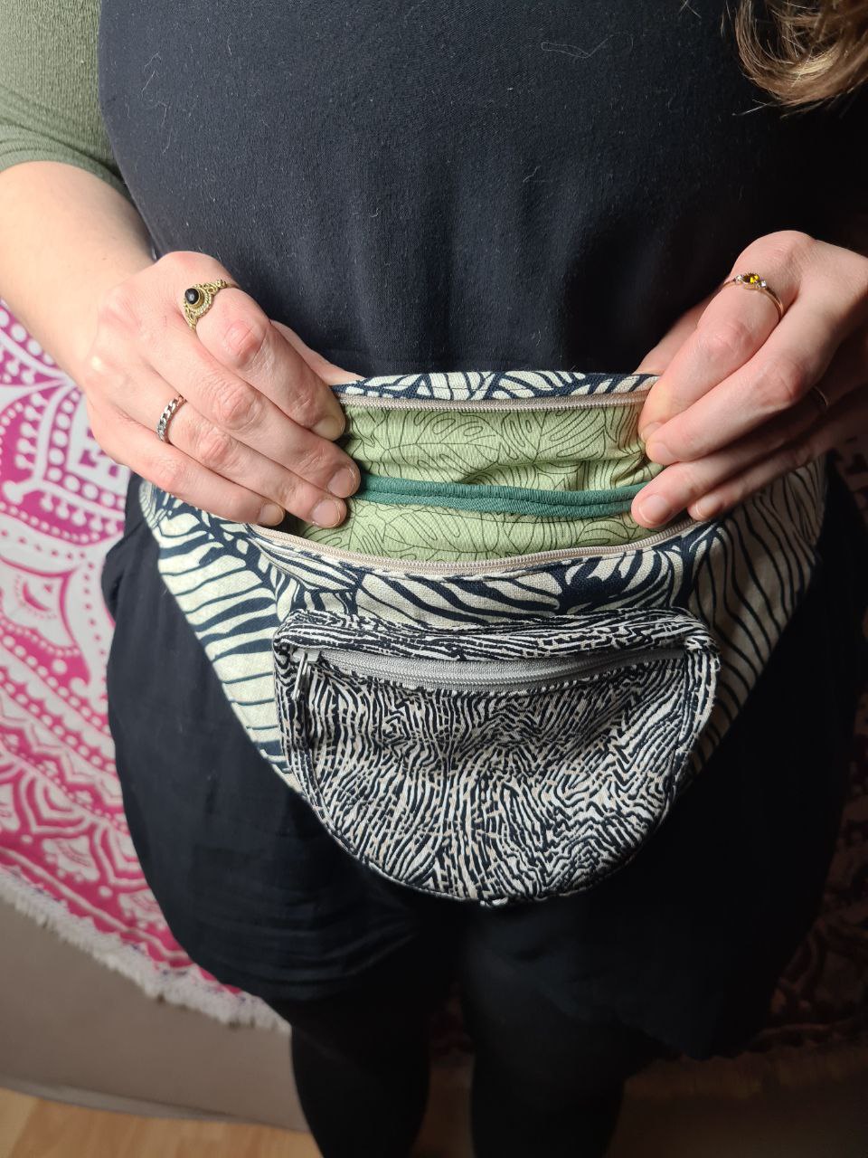 Bauchtasche mit 3 Fächern