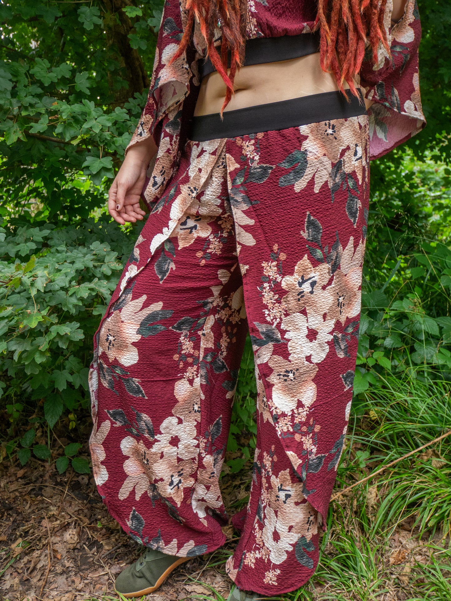 rotes luftiges Set
