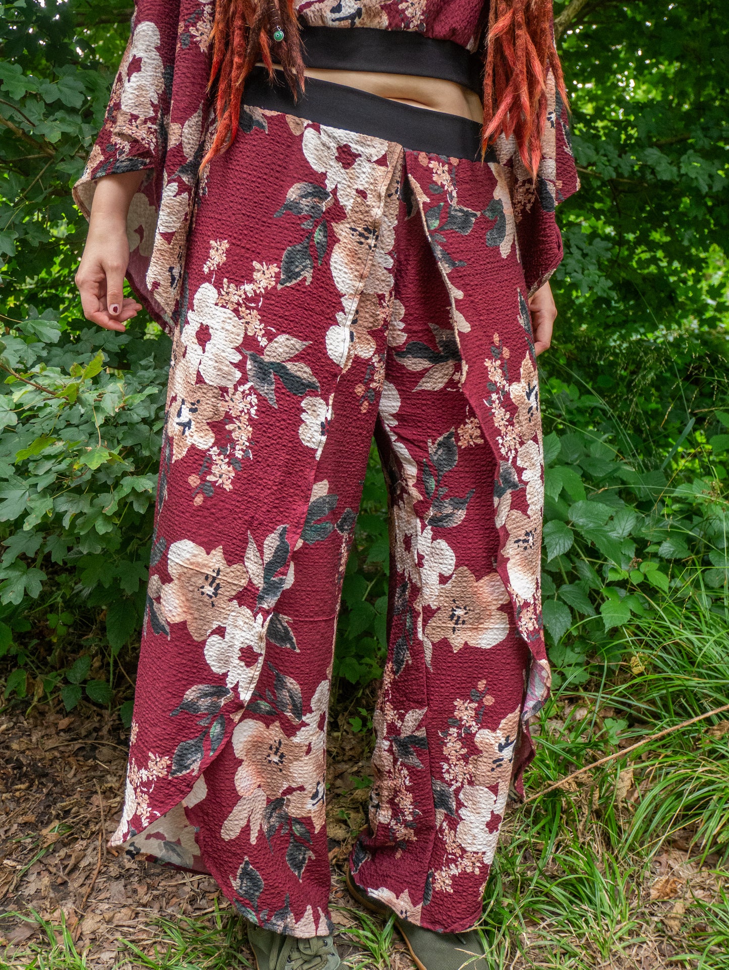 rotes luftiges Set