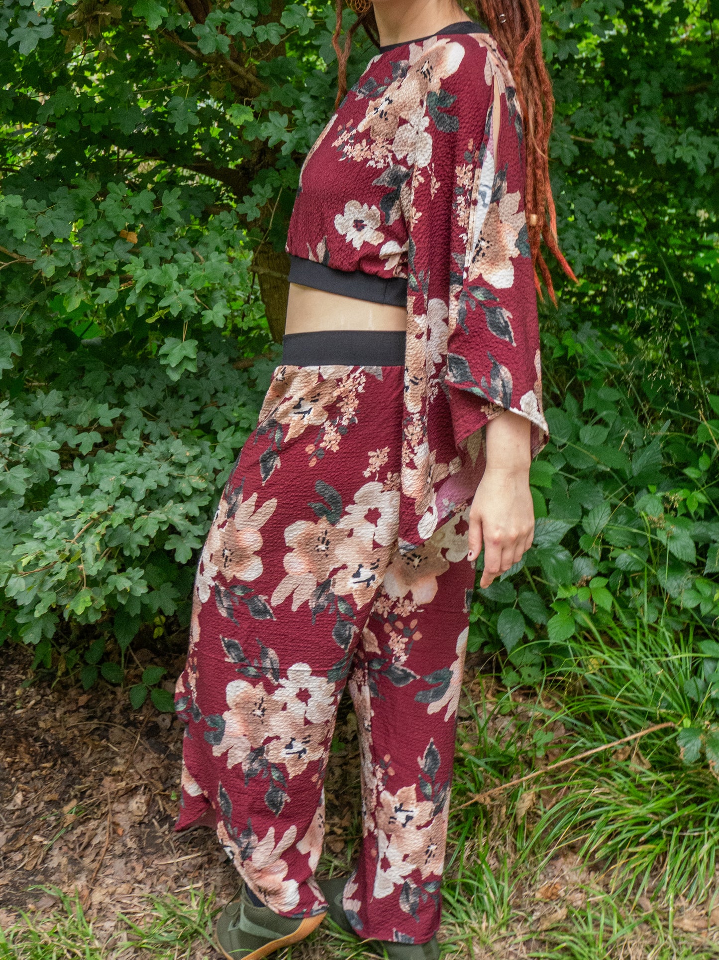 rotes luftiges Set